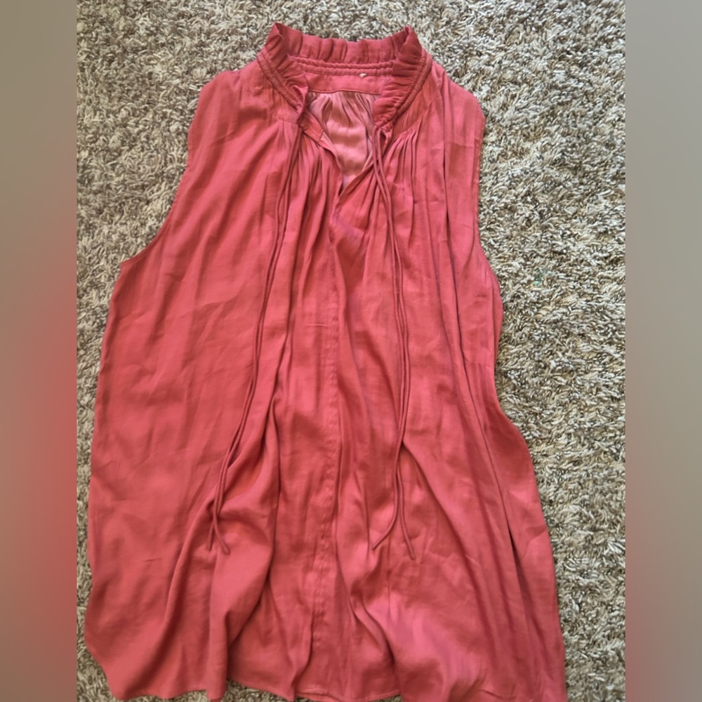 Flowy Top - Picture 2 of 3